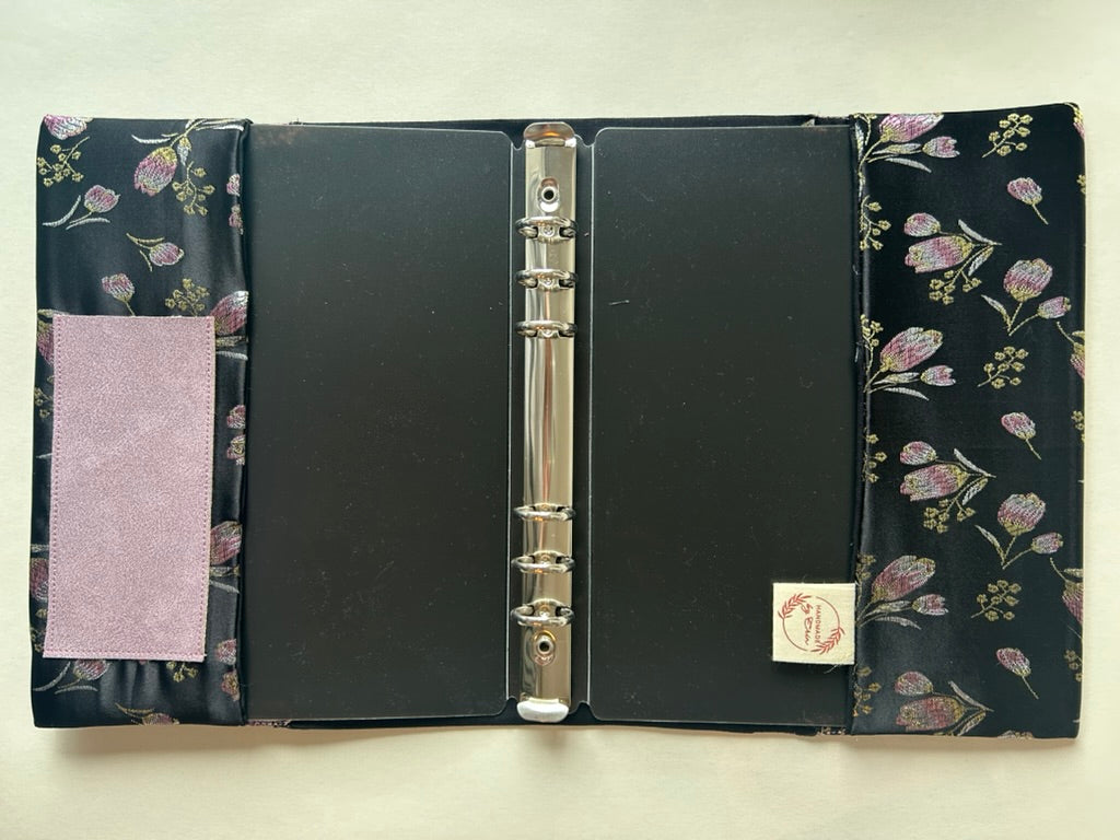 PRE-ORDER – Devotional Ringbinder (Redeemer Women Exclusive)