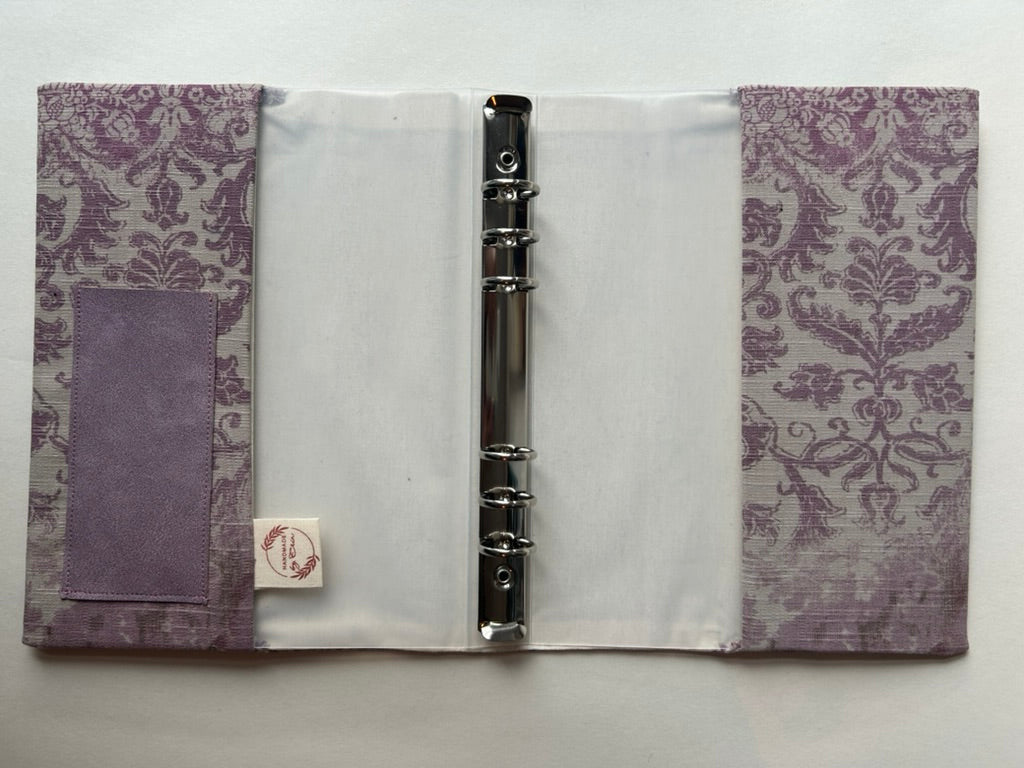 PRE-ORDER – Devotional Ringbinder (Redeemer Women Exclusive)